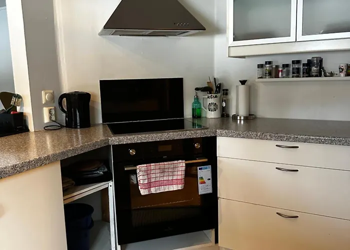 Sentral Naer Naturomrader דירה